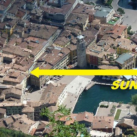 Appartamento Sunrise - Centro Storico N1 Riva del Garda Exteriör bild