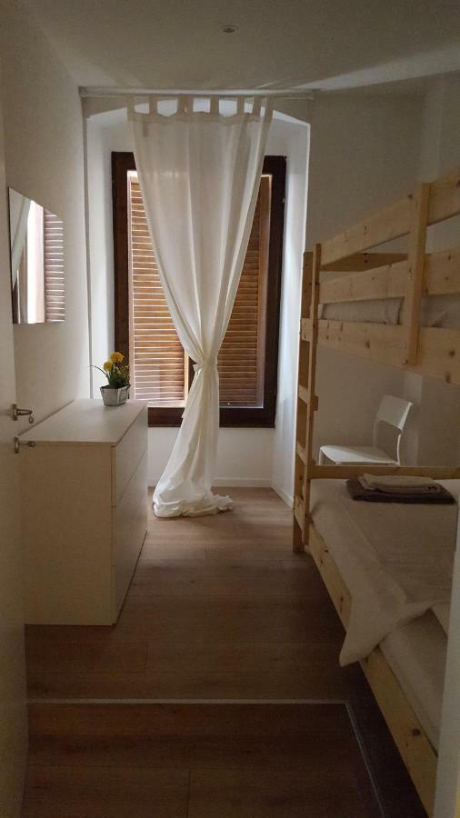 Appartamento Sunrise - Centro Storico N1 Riva del Garda Exteriör bild